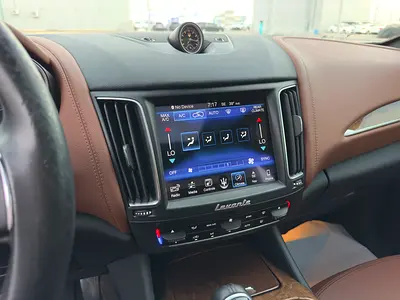 صورة 11 لـ 2016 Maserati LEVANTE