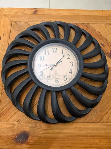 Wall clock