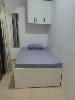 Small Executive Room Near Internet City Metro Station