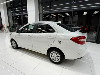 2019 FORD FIGO 照片 5