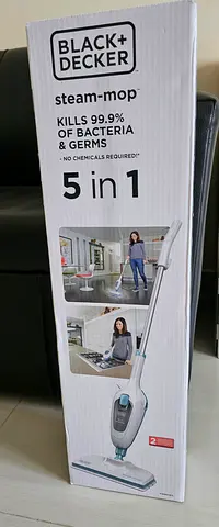BlackDecker Steam Mop 5-in-1 - like new