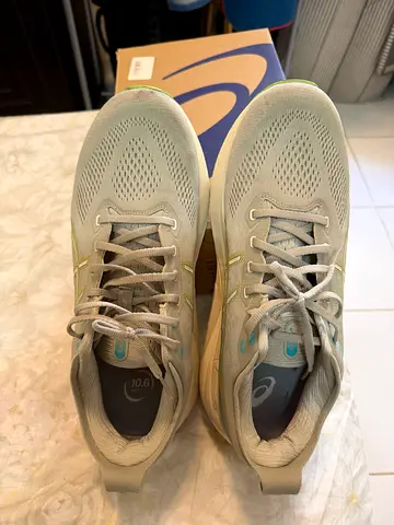 Mens Gel Kayano-31 Running Shoes, Light Grey, Size 12.5 - Gently Used