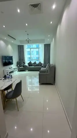 luxury 2bedroom apartment for yearly rent in al khan with parking and gym
