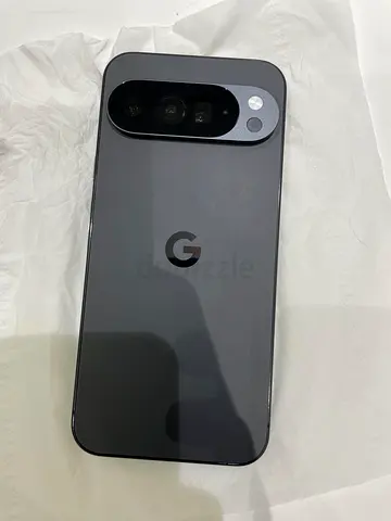 Google Pixel 10Pro XL,256 GB,16 GB Ram,1 Physical 1 E-Sim,With Charger,5 Month Used,Under warranty