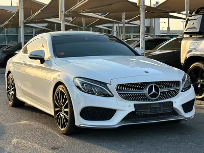 Stunning 2017 Mercedes-Benz C200 Coupe | GCC Specs | Pristine Condition-1