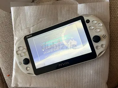 Sony PS Vita (White) - Like New - Works Great - Fixed Price