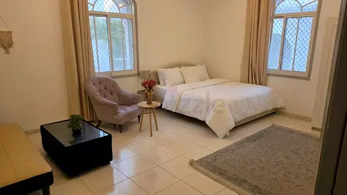Master Bedroom with private washroom in Villa Jumeirah 2