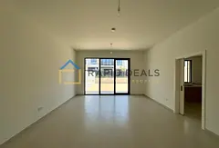 3BR+M Brand New Townhouse - Close to Park