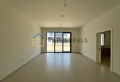 3BR+M Brand New Townhouse - Close to Park