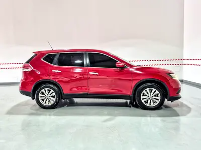 صورة 4 لـ 2017 Nissan X-TRAIL