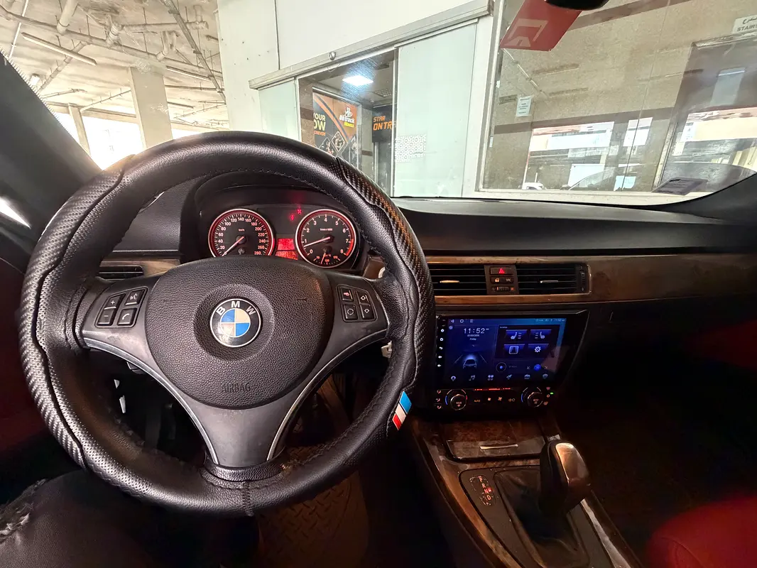 BMW 3-Series 2008 — photo 1 of 6