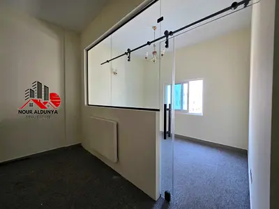 FRONT OF METRO. UPTO 800SQFT. OFFICE WITH PARKING. BOOK NOW