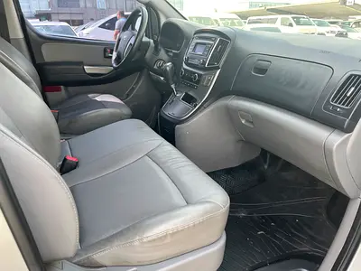 صورة 7 لـ 2019 Hyundai H1