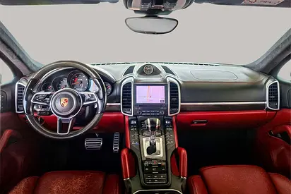 2017 Porsche CAYENNE 照片 8