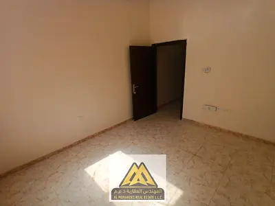 Studio for rent in Al Rawda 3, separate kitchen, split AC, large space, AED 20,000 yearly, 4 payments, Sheikh Ammar Street, easy access to Dubai and S