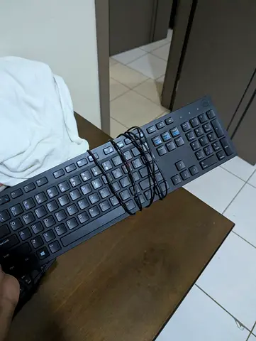 Wired Full-size USB Keyboard - Black (Good Working Condition)