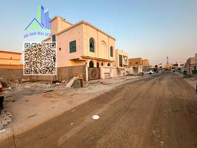 Land for sale behind the park | Permit G+1