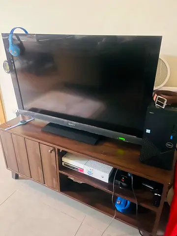 Sony Bravia 40-inch TV - Good Working Condition