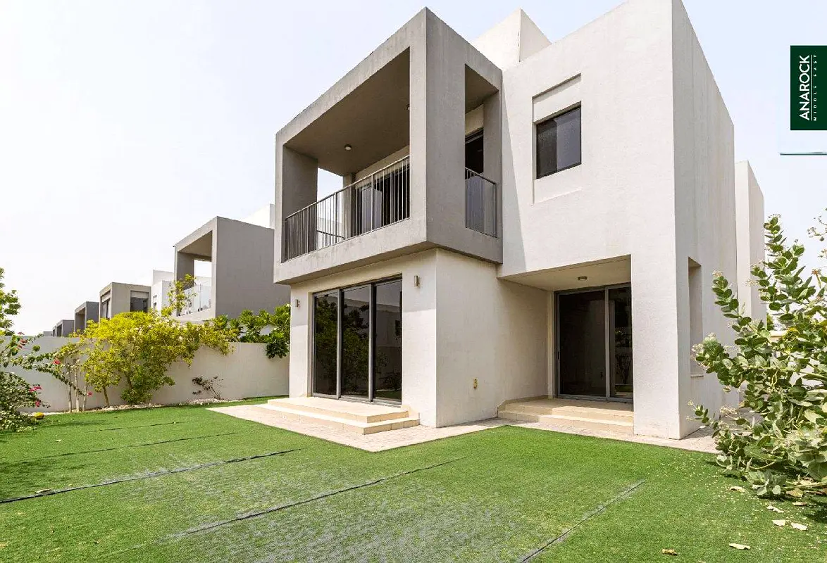 Vacant | Well Maintained | Landscaped Garden