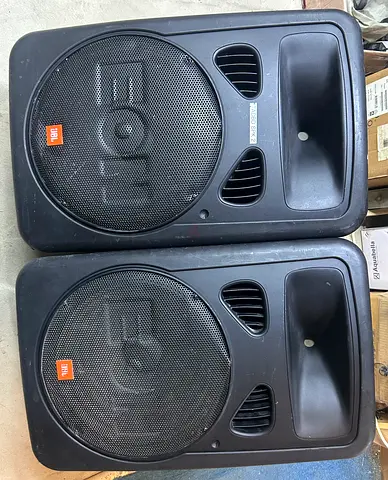 JBL EON15 G2/230
Powered Speaker