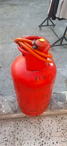 Emirates empty cylinder