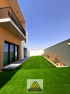 Villa in a fully serviced residential complex | With a separate maid's room | 2 private parking spac