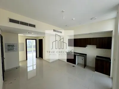 Bright 1 Bedroom Townhome | Unfurnished | Spacious Unit