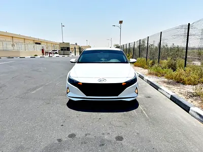2023 Hyundai Elantra Comfort | GCC Specs | Low Mileage