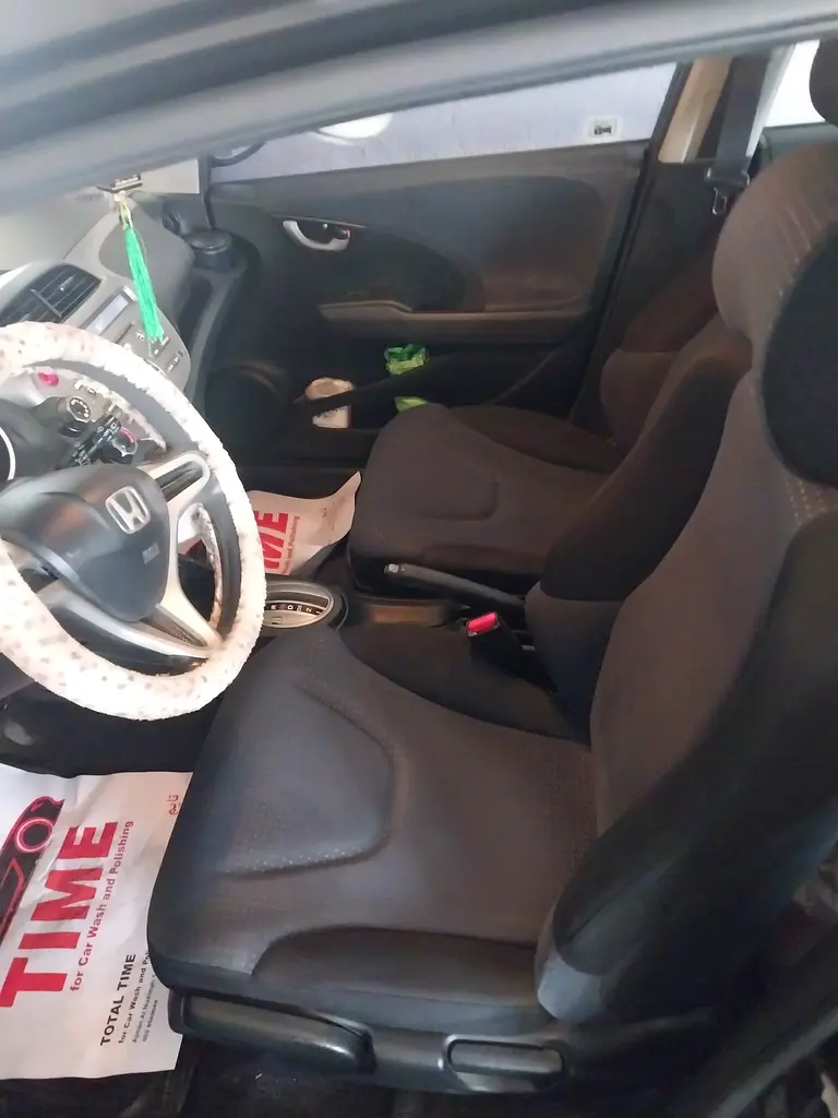 Honda Jazz 2009 — photo 1 of 5
