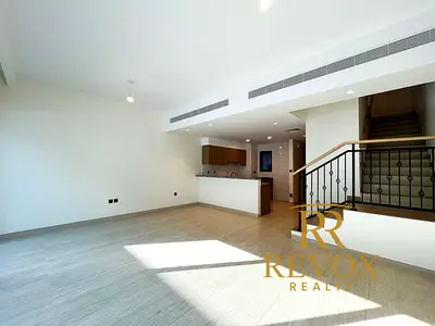 5 BEDROOM + MAIDS TOWNHOUSE | CLOSE TO CENTRAL HUB | L SHAPPED GARDEN | ROOFTOP ACESS