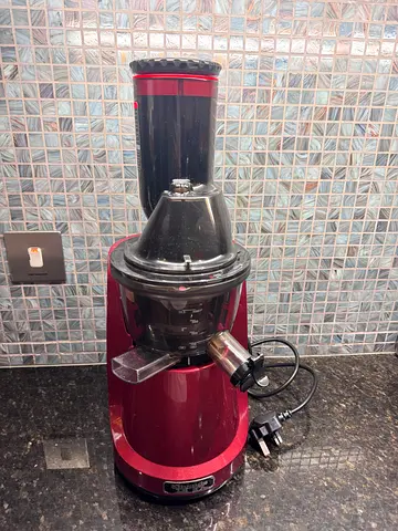 Kuvings Slow Juicer / Cold Press Juicer