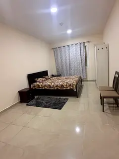 Master room Available for rent - executive lady