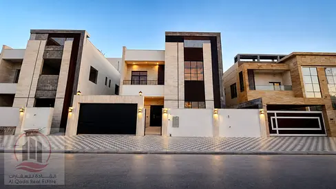 Villa for sale in Ajman Al Aaliyah, 5 master bedrooms, majlis, living room, and maid's room. Freeho