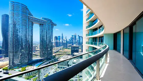 Sea and DIFC Views | Close to Burj Khalifa
