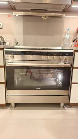 Siemens iQ700 top gas oven electric cooker 90x60 cm latest model neat and clean good condition