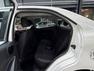 2019 FORD FIGO 照片 6
