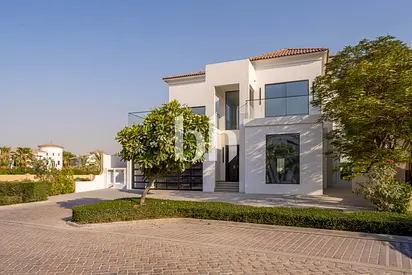 Fully Renovated | Private Plot | Custom Villa