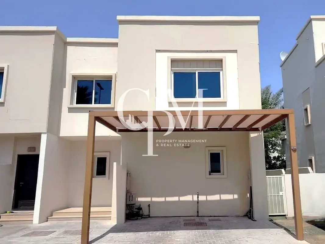 Upgraded 3BR Townhouse | Arabian Style | Extended Living Area