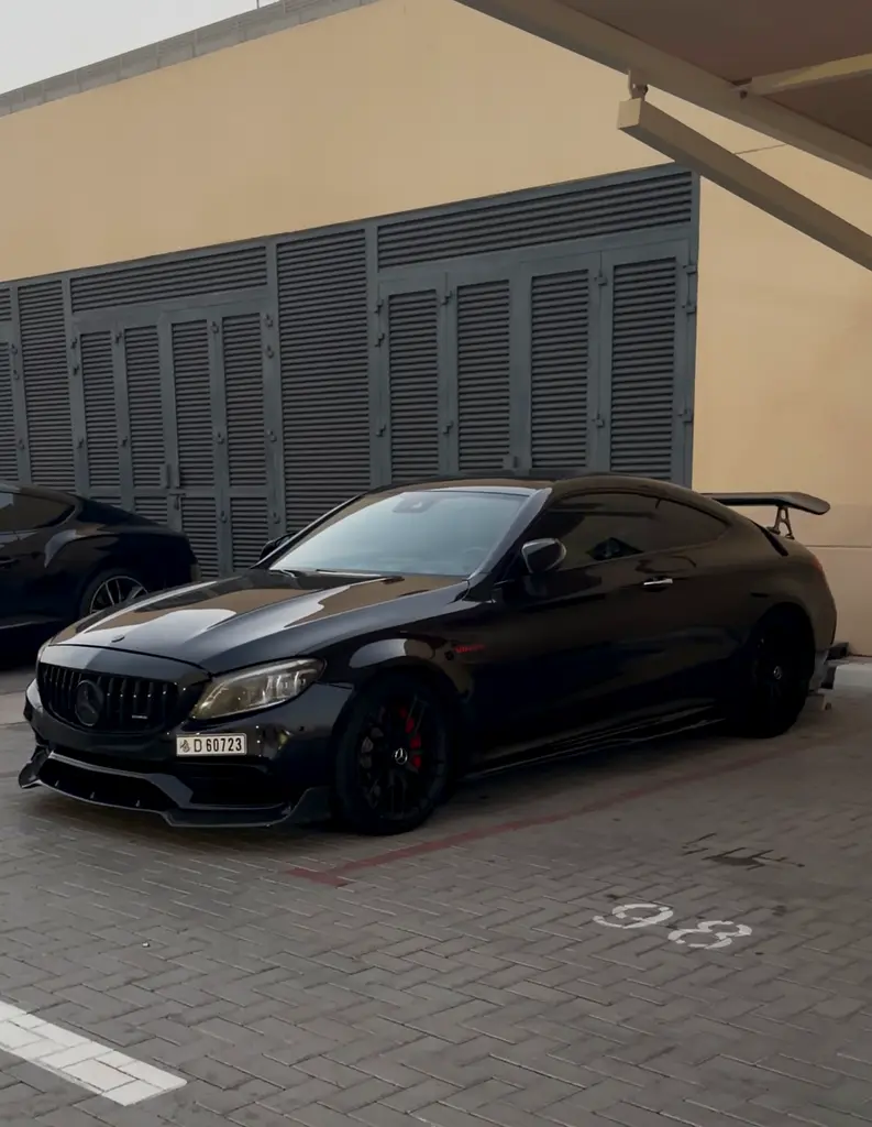 Mercedes-Benz C-Class 2019 — photo 1 of 9