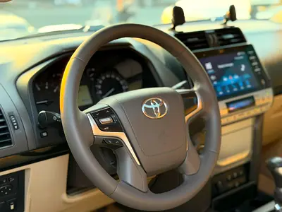 2020 Toyota PRADO — миниатюра 12