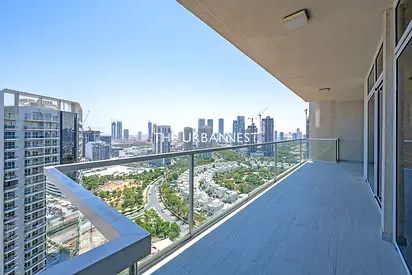 Ready to Move In | High Floor | Skyline Views