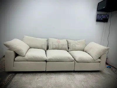 Perfect condition feather 🪶 filled sofa
