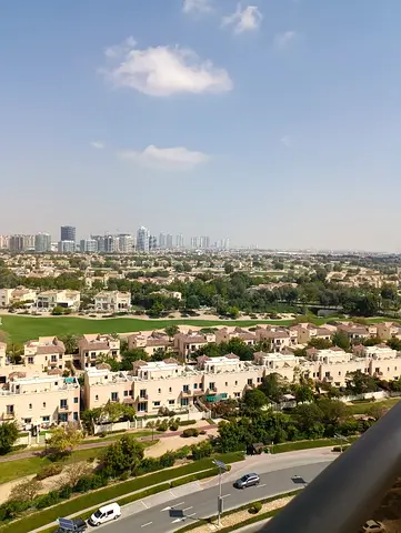 FURNISHED 1 BEDROOM - READY TO MOVE