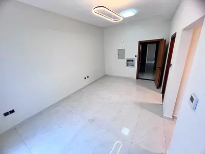 شقة غرفة وصالة | العاليا | أول ساكن | غرفه ماستر | غرفه غسيل | تشطيبات حديثه | 33 ألف | 6 دفعات | تكييف مركزي