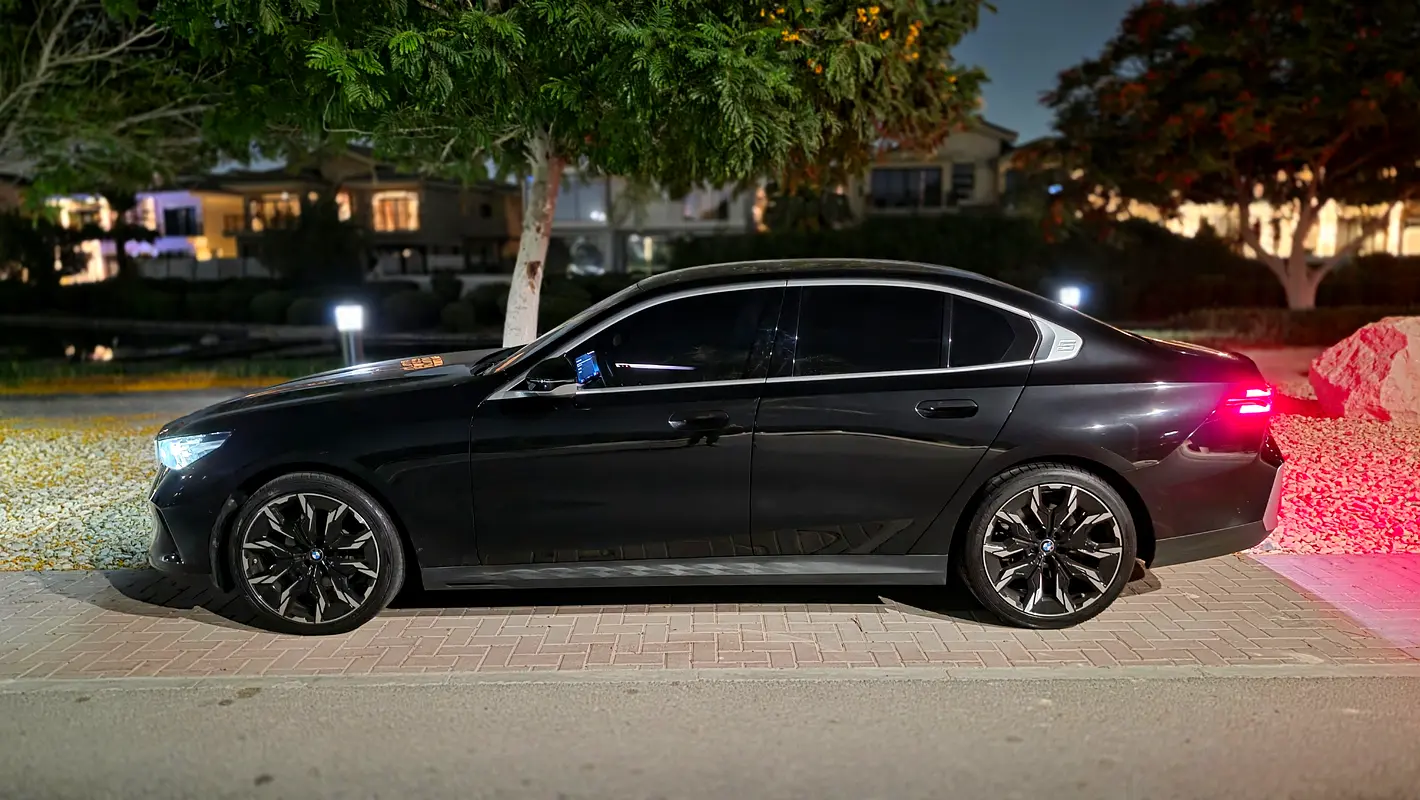 BMW 5-Series 2026 — photo 1 of 13