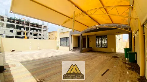 Commercial villa in a prime corner location | Spacious area | Suitable for commercial activities | High-quality finishing | Close to Sheikh Ammar Road