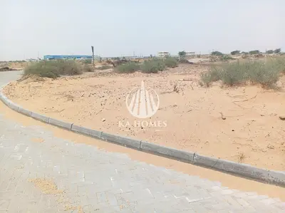 أرض صناعي معارض بمساحات مميزة