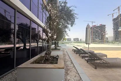 Vacant | Pool View | Spacious
