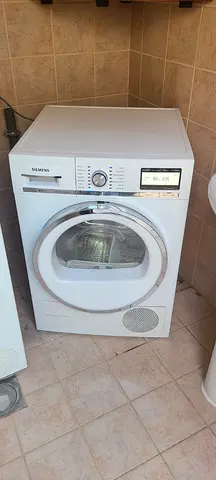 Siemens IQ700 dryer 9kg