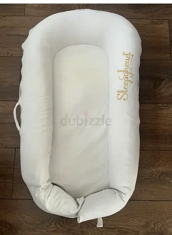 Sleepyhead Deluxe-style Baby Lounger / Pod - Light Beige, Good Condition